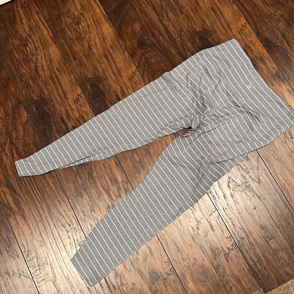 EUC Athleta leggings - Picture 4 of 4